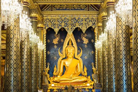 Phra Chinnarat Buddha at Phra Si Rattana Mahathat temple ,Phitsanulok Province, Thailand.のeditorial素材