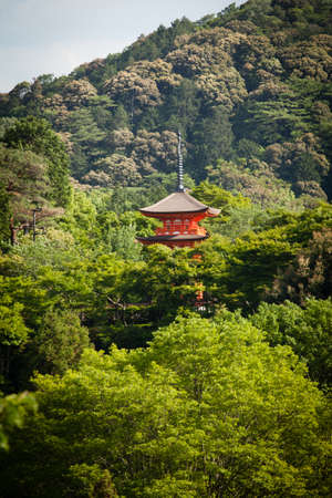 kiyomizu-dera temple, view of red building at Kiyomizu-dera temple, Kyoto, Japanのeditorial素材