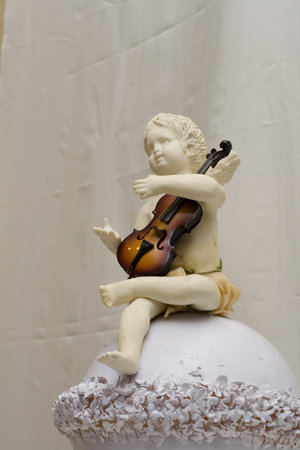 cupid with violins