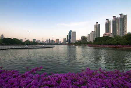 BANGKOK, THAILAND - DECEMBER 18, 2016 : cityscape twilight at benjakitti public park.のeditorial素材