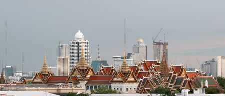 BANGKOK, THAILAND - JULY 2, 2017 : Wat Phra Kaew, Temple of the Emerald Buddha, Grand palace at twilight.のeditorial素材