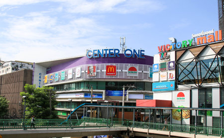 BANGKOK, THAILAND - JULY 30, 2017 : Center one & Victory mall, View of the Victory Monument the big military monument.のeditorial素材