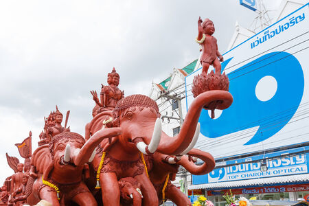 NAKHON RATCHASIMA, THAILAND - JULY 11 : The traditional candle procession festival of Buddha on July 11, 2014 in Nakhon Ratchasima, thailand.のeditorial素材