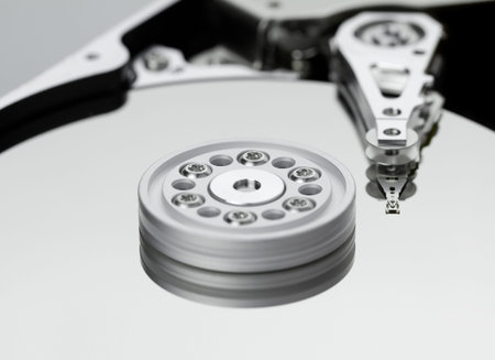 Hard disk drive