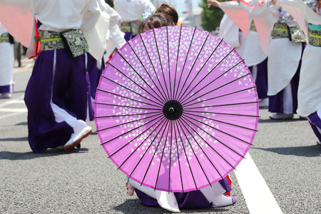 よさこい鳴子踊りの写真 イラスト素材 写真素材 商用利用可能な写真素材 イラスト素材ならストックフォトの定額制ペイレスイメージズ