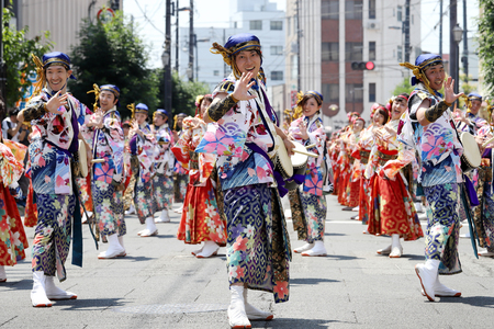 KAGAWA, JAPAN-JULY 15 2018: Japanese performers dancing in the famous Yosakoi Festival, yearly free public event. Yosakoi is a unique style of Japanese dance event.のeditorial素材