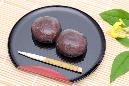 Japanese traditional confectionery, Kuzu mochi sweets