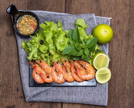 Fine selection  shrimps for dinner on  plateの写真素材