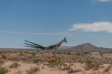 Recycled Roadrunner sculpture at a rest stop in Las Cruces, New Mexicoのeditorial素材