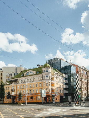 MOSCOW, RUSSIA - August 29, 2020. Old and modern buildings on Sadovaya-Spasskaya street at sunny day.のeditorial素材