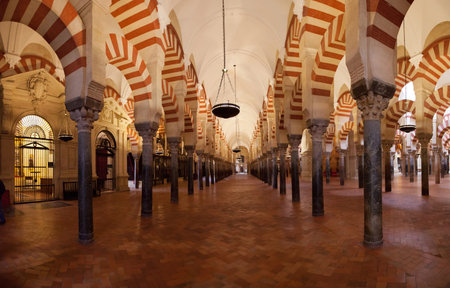 Columns, archers and pillars of the Great Mosque-Cathedral of Cordoba, Spain.のeditorial素材