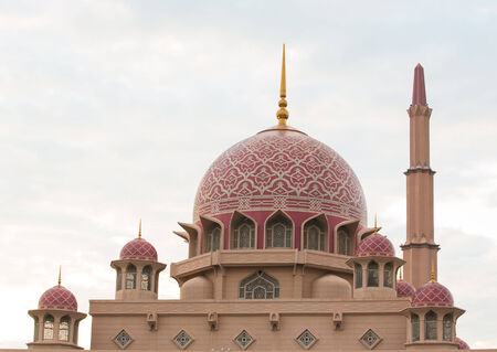 Putra mosque at dawn, Putrajaya, Malaysiaの写真素材