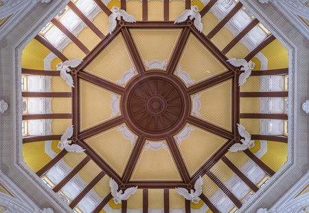 TOKYO, JAPAN - MAY 21ST, 2016. Decorative ceiling of Tokyo Railway Station, Japan.のeditorial素材
