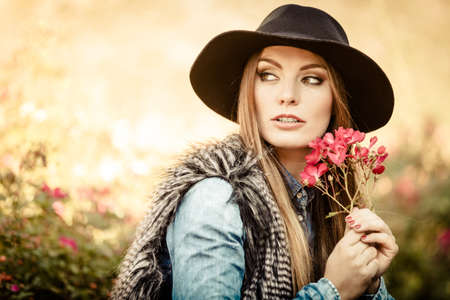 portrait of beautiful girl woman red pink heart isolated on whiteの写真素材