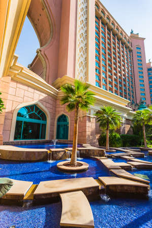 DUBAI, UAE - NOVEMBER 3: View Atlantis Hotel on November 3, 2013 in Dubai, UAE. The resort consists of two towers linked by a bridge, with a total of 1539 rooms.のeditorial素材