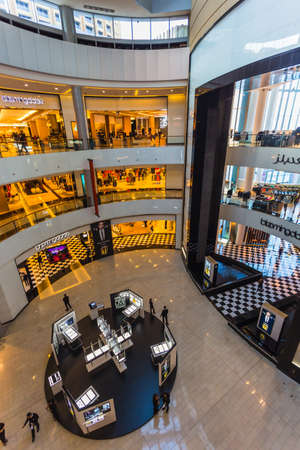 DUBAI, UAE - OCTOBER 31: World's largest shopping mall based on total area and sixth largest by gross leasable area, October 31, 2013 in Dubai, UAEのeditorial素材