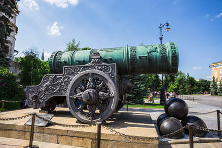 MOSCOW - MAY 23, 2014: King Cannon in the Moscow Kremlin, Russiaのeditorial素材