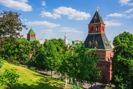 MOSCOW - MAY 23, 2014: Towers Moscow Kremlin in a solar weatherのeditorial素材