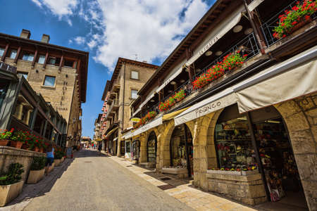 SAN - MARINO, ITALY - JUNE 22, 2014: Beautiful little streets of San - Marino waiting for tourists.のeditorial素材