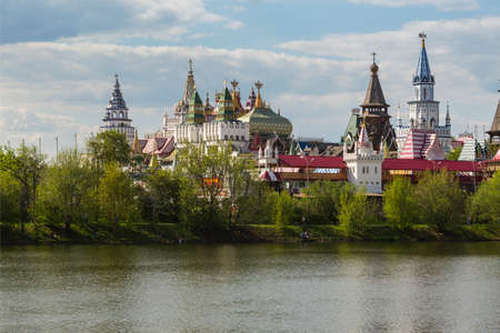 Moscow, Russia - May 8, 2016: Moscow landscape. Kremlin in Izmailovo is reflected in the lake.のeditorial素材