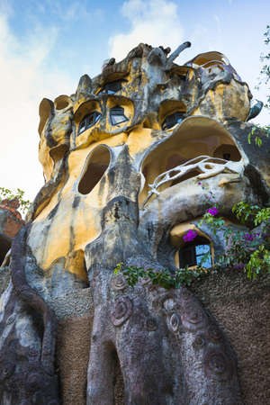 DA LAT, VIETNAM - NOV 26: Hang Nga guesthouse, popularly known as the Crazy HouseÂ on Nov 26, 2014, in Dalat, Vietnam. It is designed and constructed by Vietnamese woman architect Dang Viet Ngaのeditorial素材