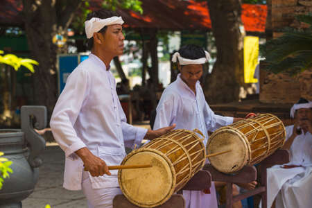 Vietnam. NOV 23, 2014. Drummers with  traditional drums at the Po Nagar Cham towers Nha Trangのeditorial素材