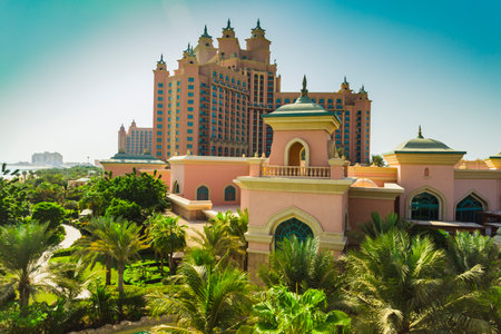 DUBAI, UAE - NOVEMBER 3: View Atlantis Hotel on November 3, 2013 in Dubai, UAE. The resort consists of two towers linked by a bridge, with a total of 1539 rooms.のeditorial素材