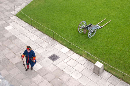 Old canon on wheels and a 16th century soldier, in a fort. Castillo de San Marcos, St. Augustine, Florida.の写真素材