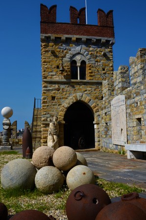 Cannon Balls at D'Albertis Castleのeditorial素材
