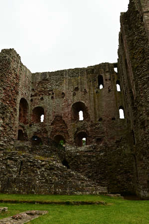 A view of the ruins of Norham Castle, a medieval building in Northumberland, England.のeditorial素材