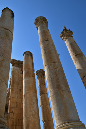 A view of the architectural ruins of the historic Roman city of Jerash in the Middle Eastern country of Jordan.の写真素材