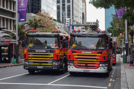 AUCKLAND, NEW ZEALAND - JUNE 09, 2015: New Zealand fire service in the streets of Auckland cityのeditorial素材