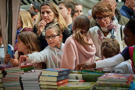 Barcelona, Spain - April 23 2019: St. George's Day, patron saint of catalonia, day of love, the book and the roseのeditorial素材