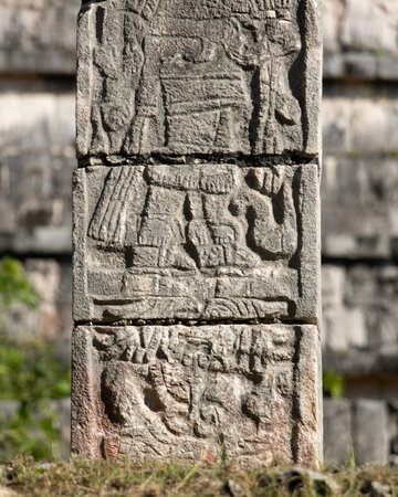 Detailed view of the historic Temple of Warriors at Chichen Itza, Yukatan Mexico.の写真素材