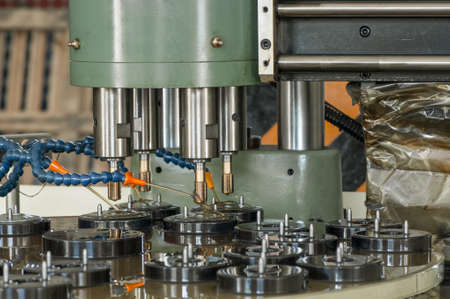 machines and equipment for threading on metal lids for car filters