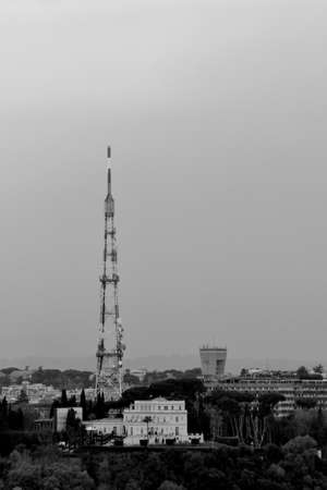 Telecommunications antenna