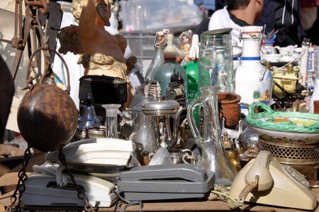 Scene from El Rastro flea market in Madrid, Spain. El Rastro is held in La Latina neighborhood every Sunday.のeditorial素材