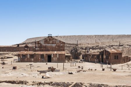 Rusted buildings in the saltpeter works of Humberstone, Chileの写真素材