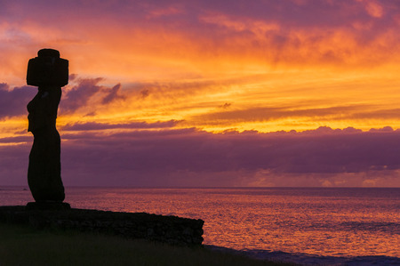 Sunset at Ahu Tahai, Easter island, Chileの写真素材