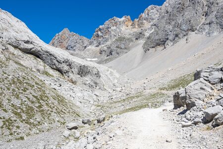 Picos de Europa mountains next to Fuente De village, Cantabria, Spainの写真素材