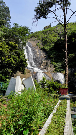Beautiful scenic view of kodaikanal silver cascade water falls. Located in Top tourist attraction for family, friends and honeymoon destinationの写真素材