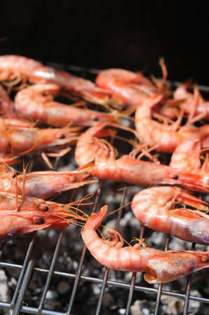 Fresh shrimps on the grillの写真素材