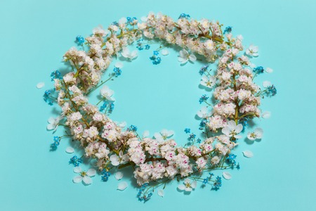 Mint horizontal background with spring chestnut garlandの写真素材