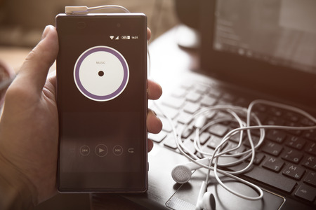 Smartphone, headphones music technology media electronic, gadgetの写真素材