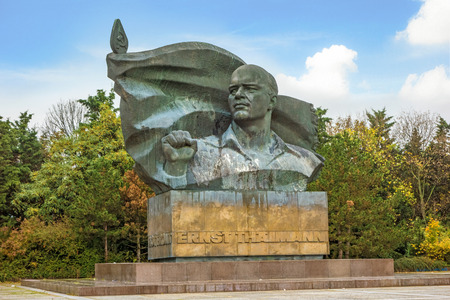 Berlin, Germany - October 26, 2013: Ernst Thaelmann memorial at city distric Prenzlauer Berg. It was built in 1981 - 1986 by the soviet sculptor Lew Jefimowitsch Kerbel.のeditorial素材