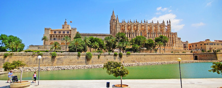 Palma de Majorca, Spain - June 25, 2008: Cathedral  La Seu with Royal Palace Palacio Ral de La Almudaina, panorama shotのeditorial素材