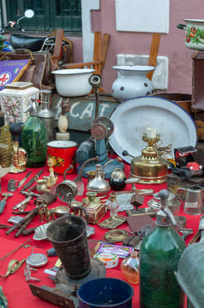 Antique objects in a flea market in Cordoba Argentinaのeditorial素材
