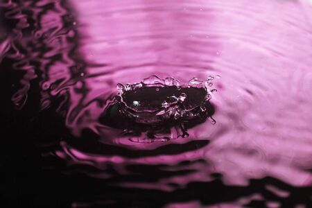 Water splash crown on water surface - Droplet Photographyの写真素材
