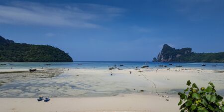 Beautiful And Peaceful Beach - Phi Phi Island, In Phi Phi, Thailand 23/11/2019のeditorial素材