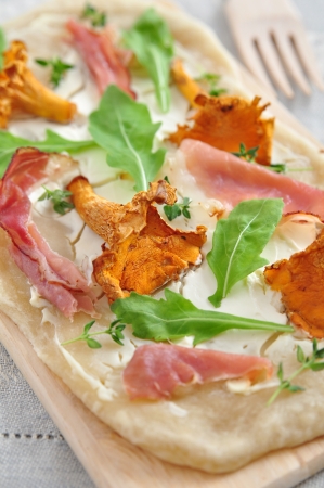 Tarte with Chanterelles and bacon の写真素材